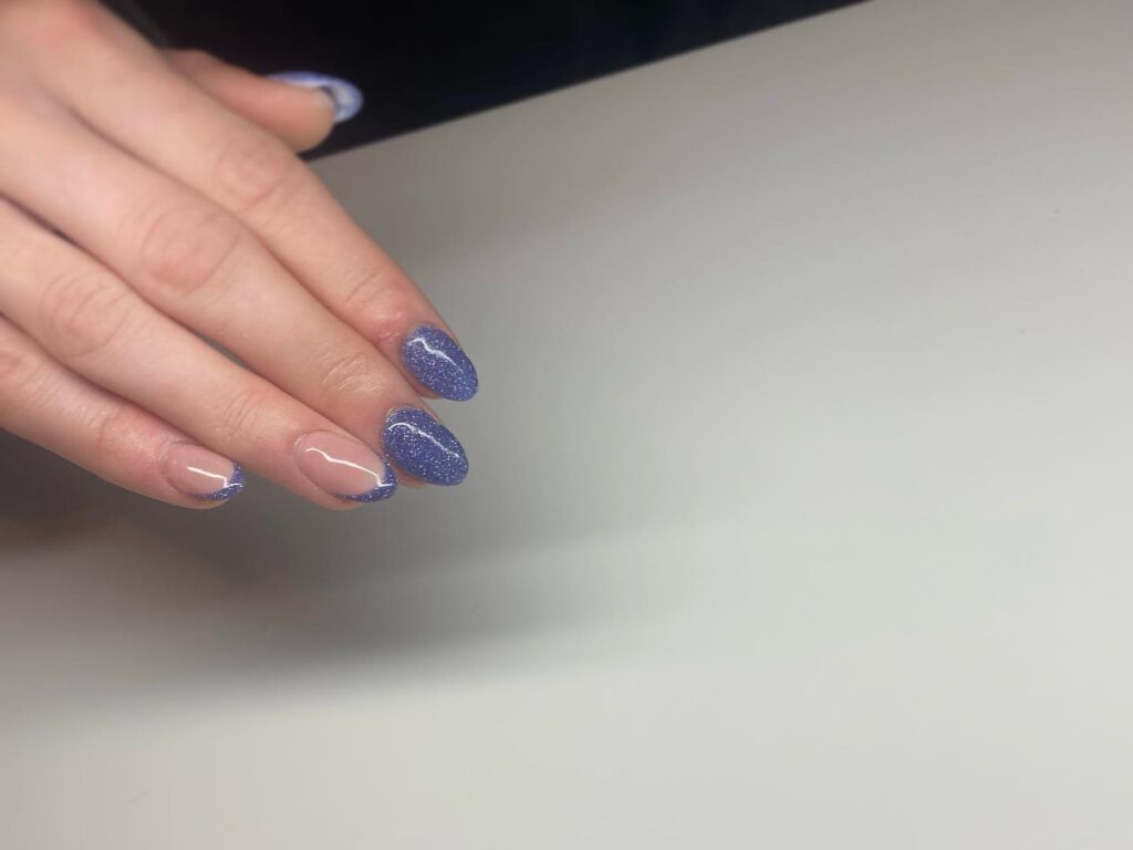 Instagram post from nailsbyliisa_. This post is in position 3.